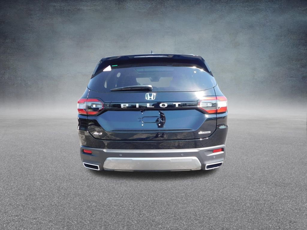 New 2026 Honda Pilot Touring image 4