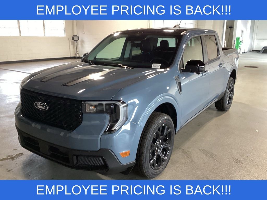 New 2026 Ford Maverick Lariat w/ Black Appearance Package