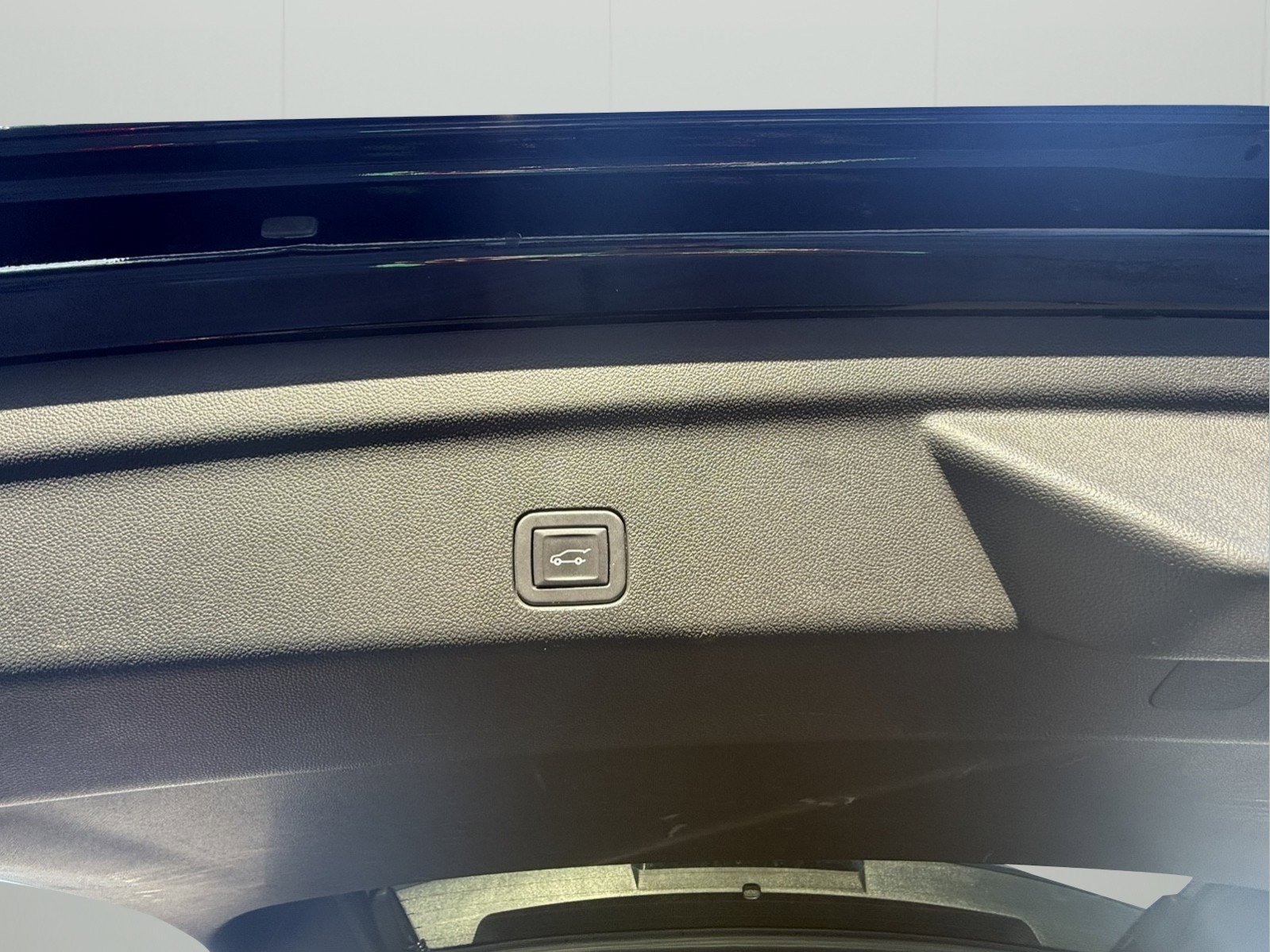 Used 2024 GMC Yukon SLT image 33