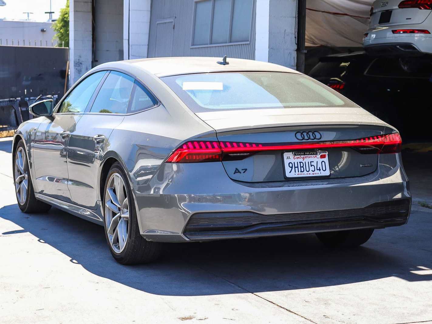 Used 2023 Audi A7 3.0T Premium w/ Convenience Package AWD/4WD image 2