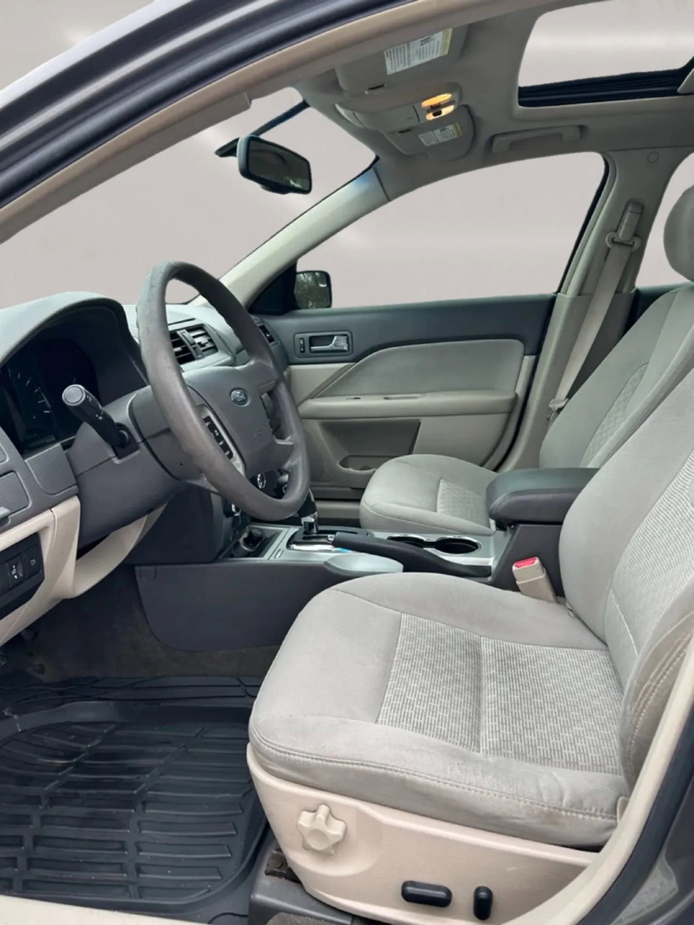 Used 2011 Ford Fusion SE w/ 202A Rapid Spec Order Code image 10