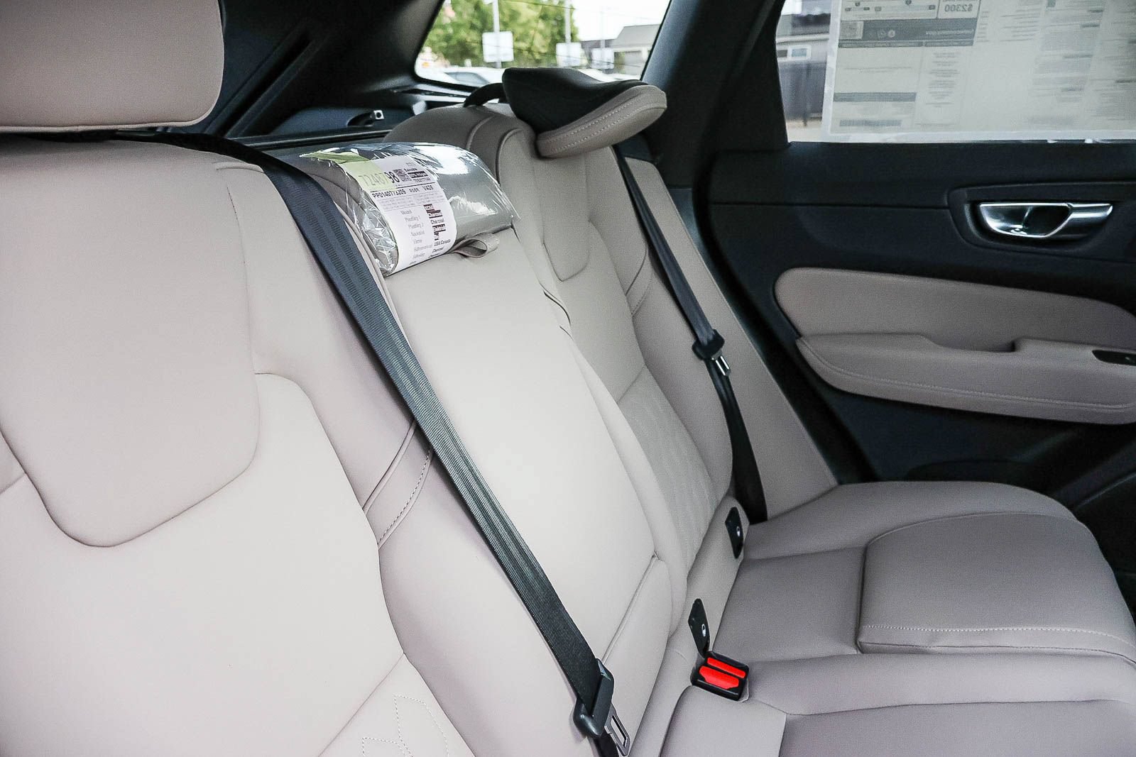 New 2027 Volvo XC60 B5 Plus AWD/4WD image 20