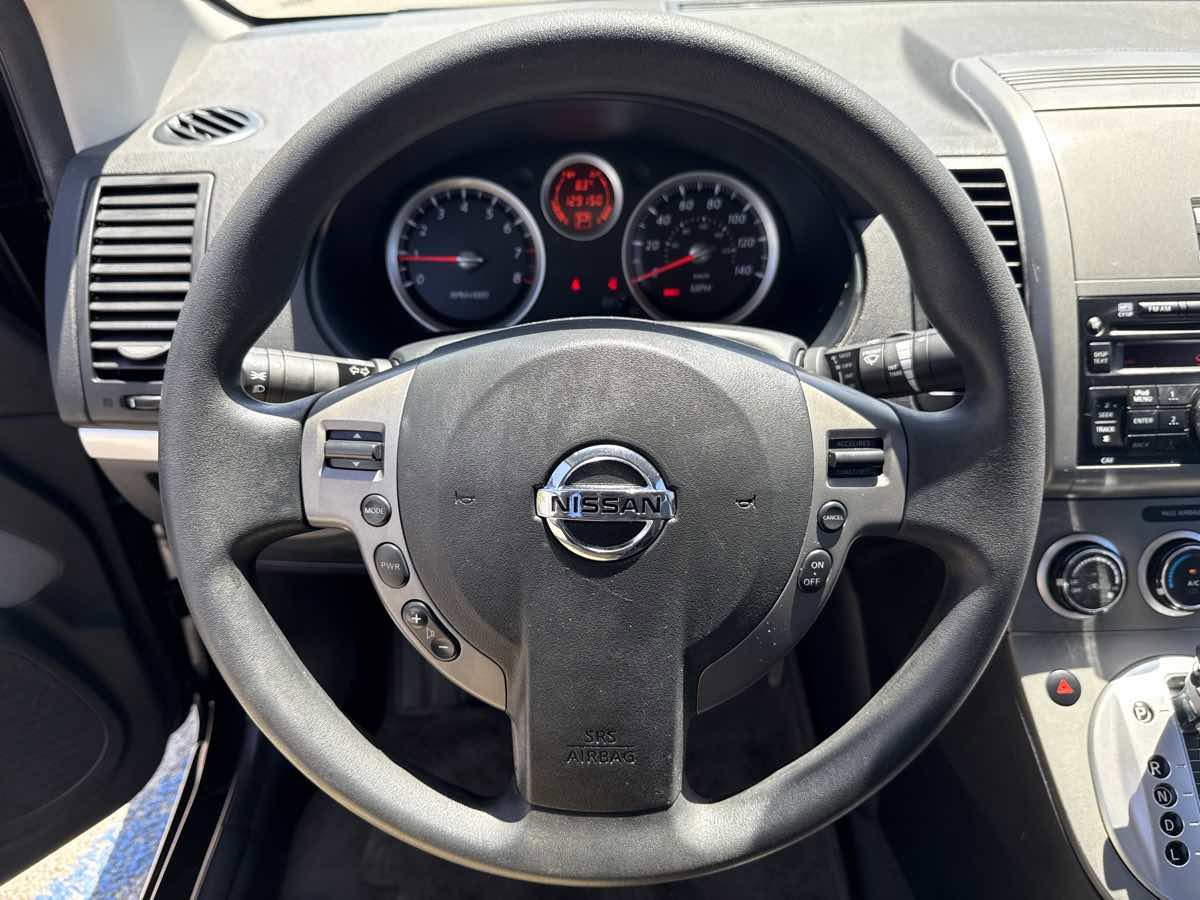 Used 2010 Nissan Sentra 2.0 S FWD image 21