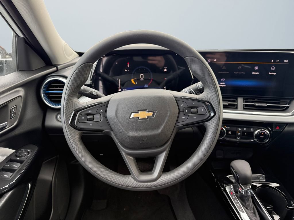 New 2026 Chevrolet Trax LT image 12