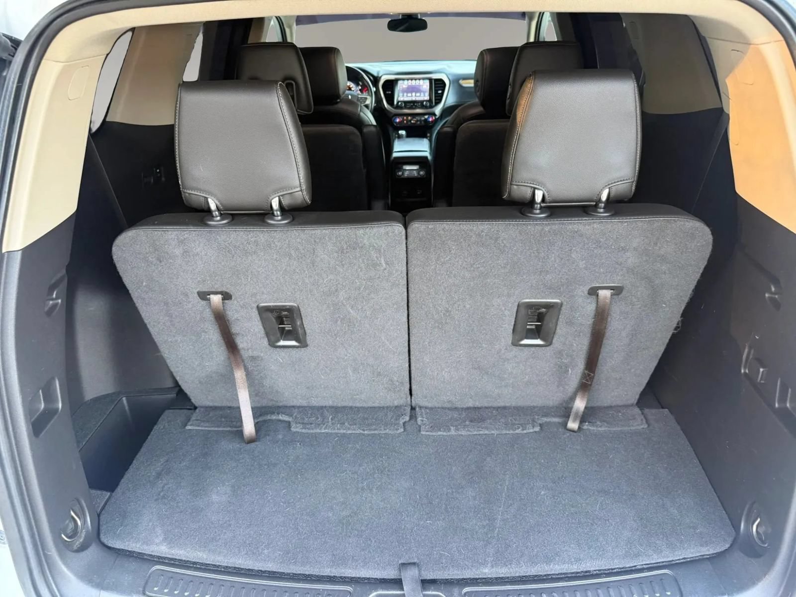 Used 2019 GMC Acadia Denali w/ Technology Package FWD image 12