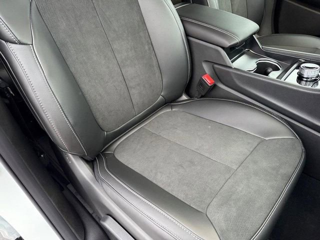 New 2025 Jeep Grand Cherokee L Altitude image 19