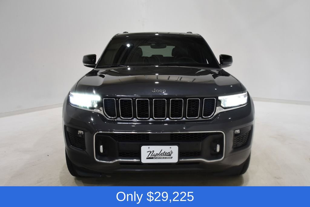 Used 2023 Jeep Grand Cherokee Overland image 2