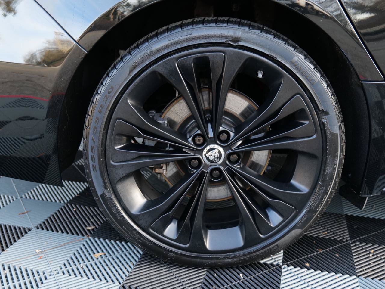 Used 2024 Jaguar XF R-Dynamic SE AWD/4WD image 85