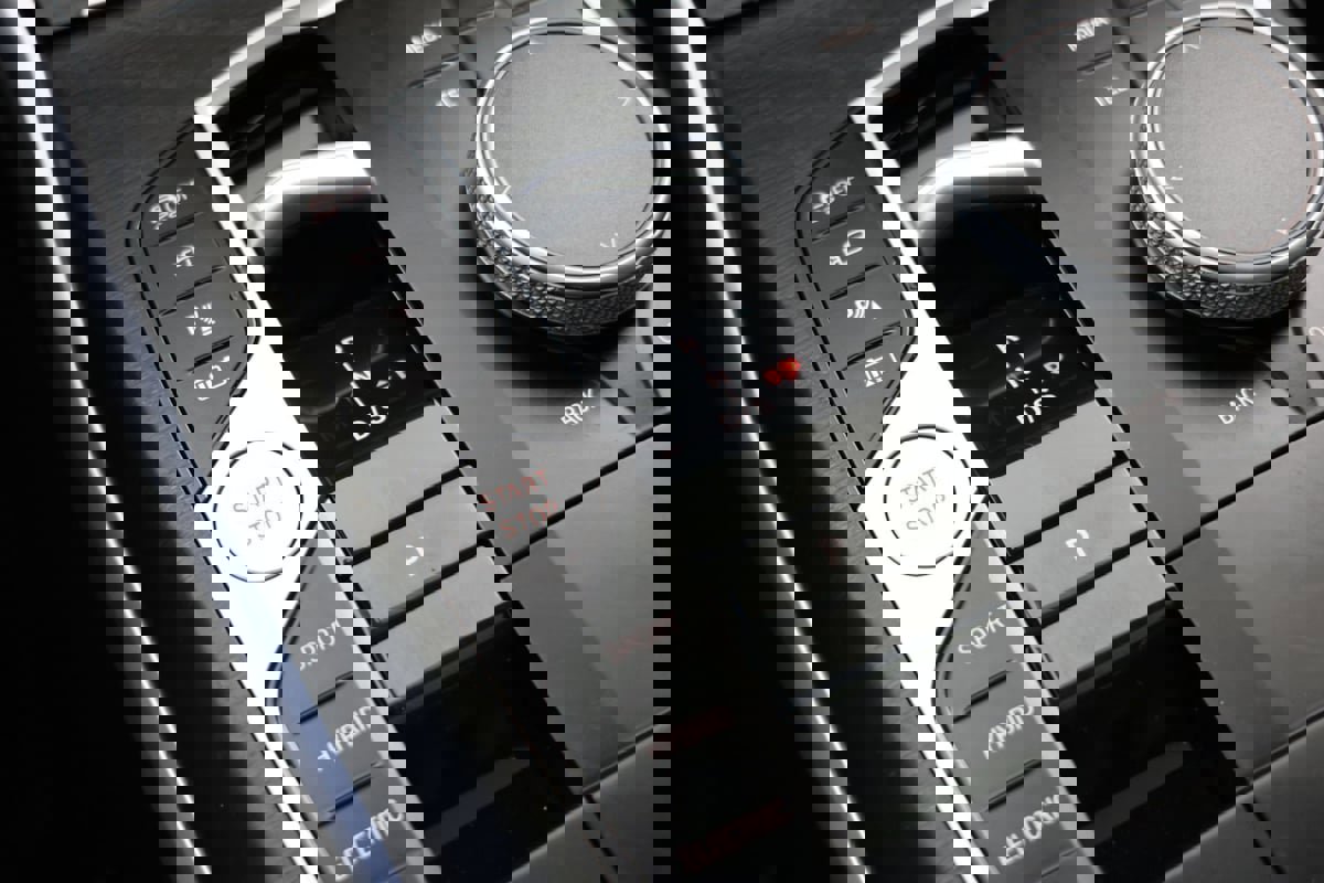 Used 2023 BMW 330e w/ M Sport Package image 6