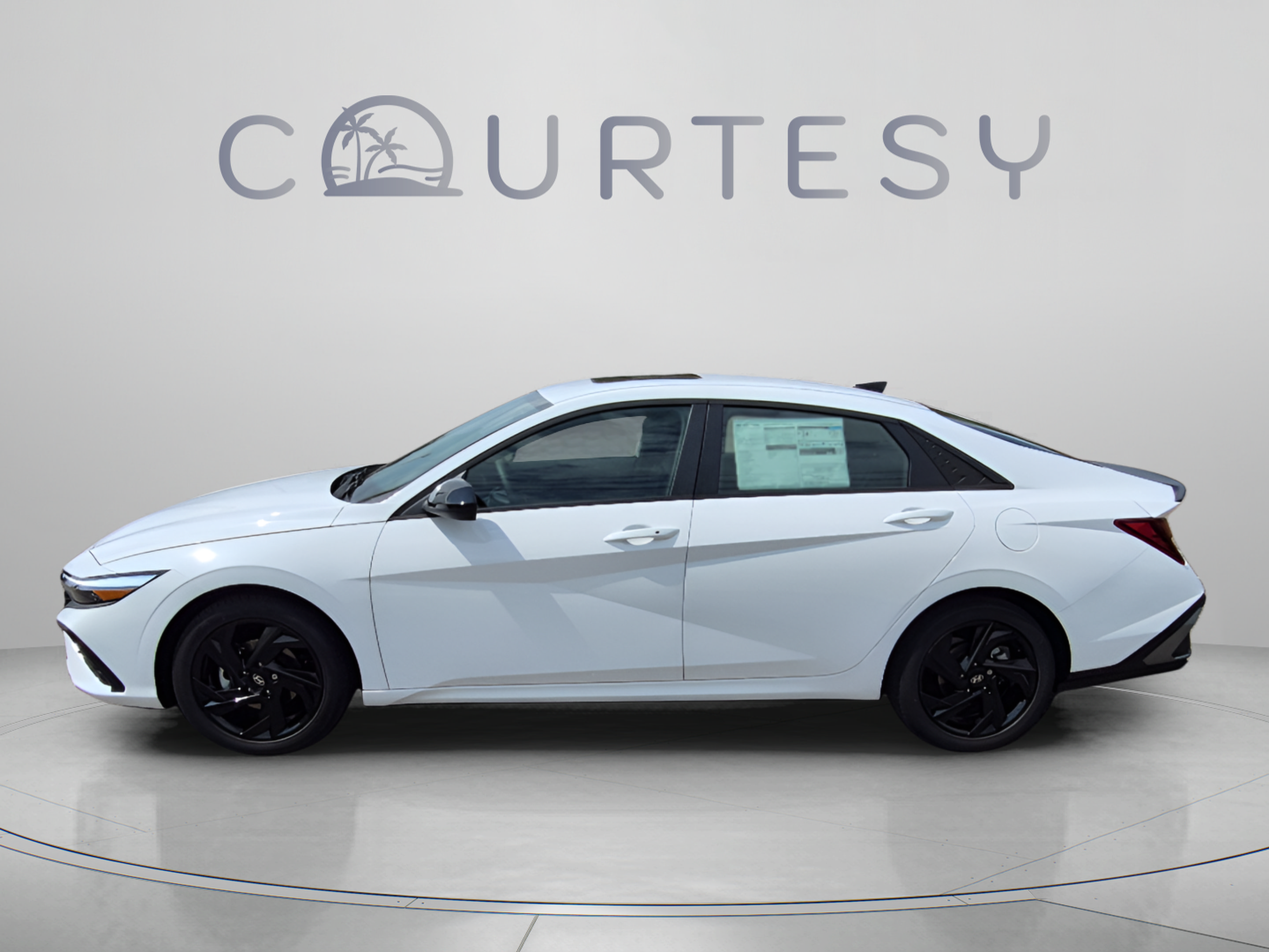New 2026 Hyundai Elantra SEL Sport FWD image 2