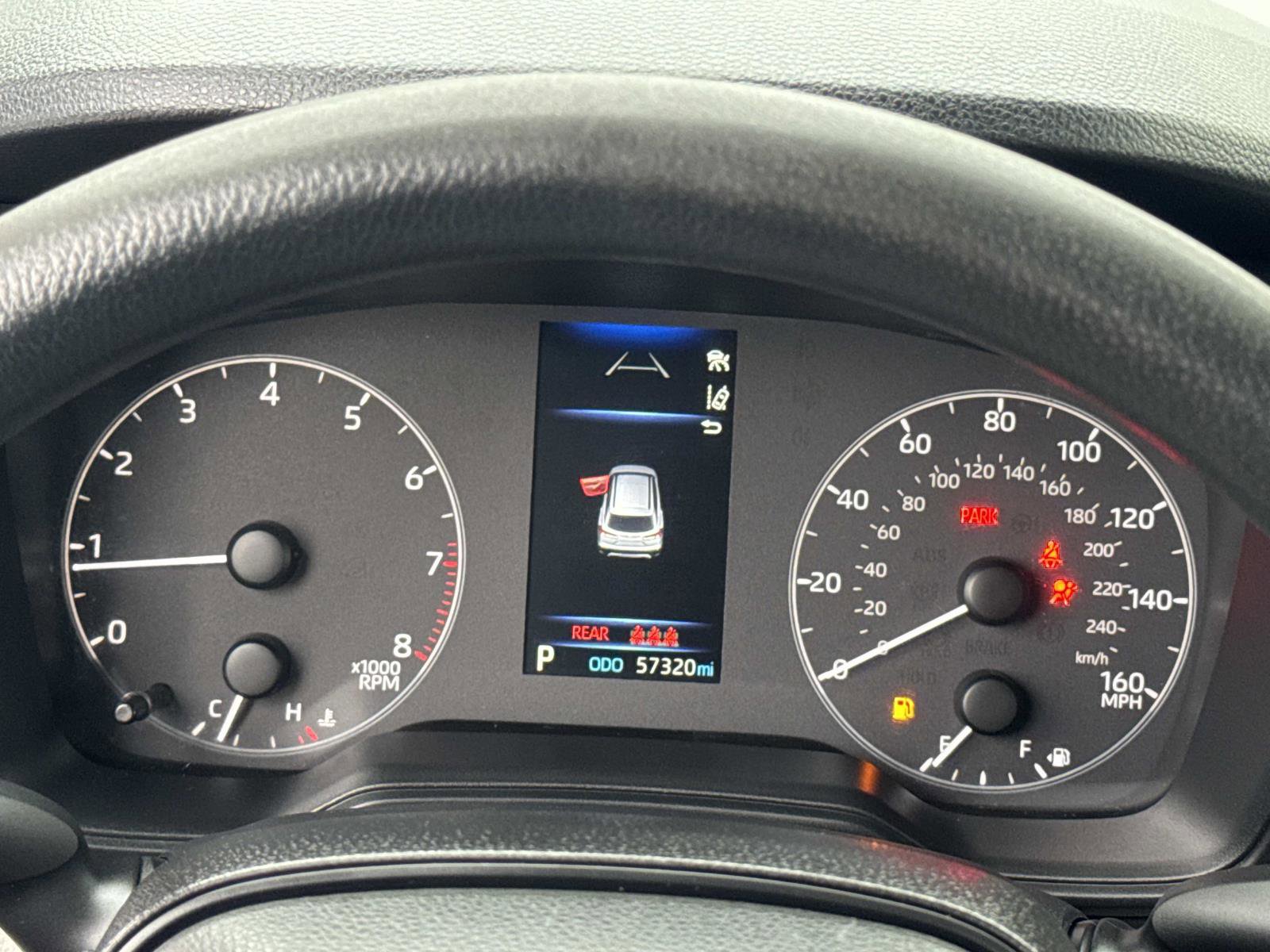 Used 2023 Toyota Corolla Cross L image 11