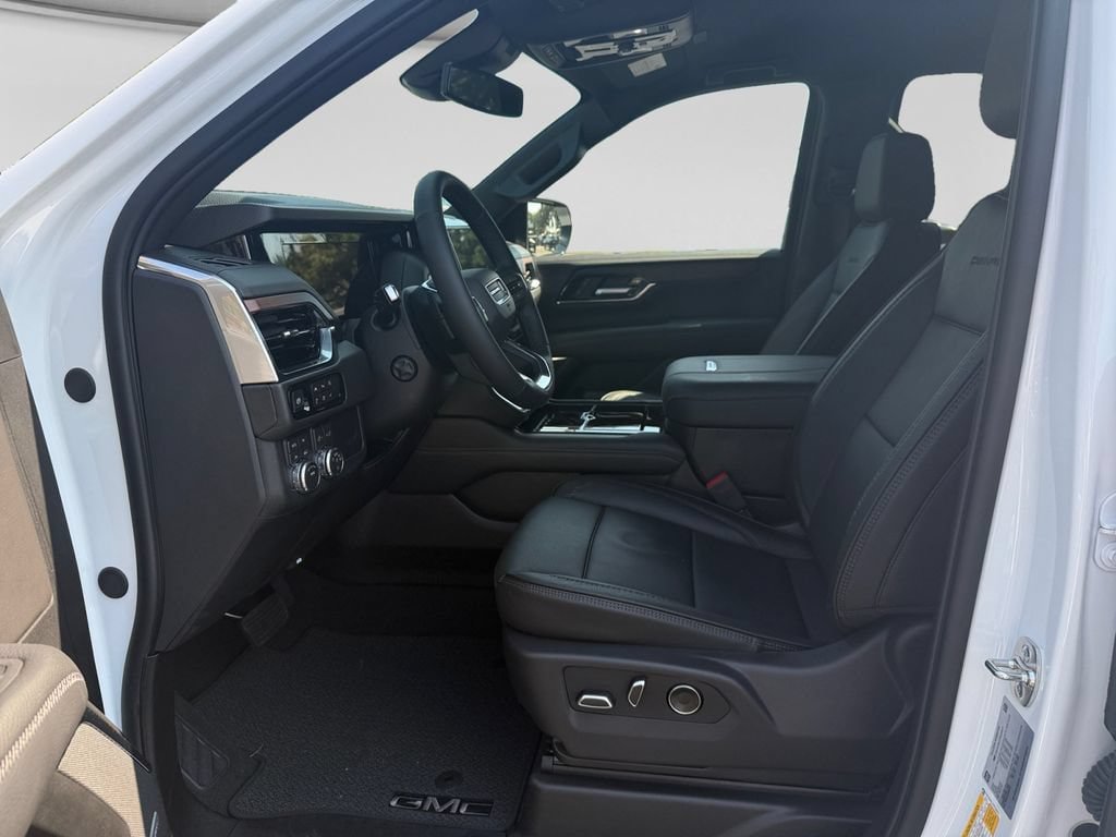 New 2026 GMC Yukon XL Denali AWD/4WD image 9