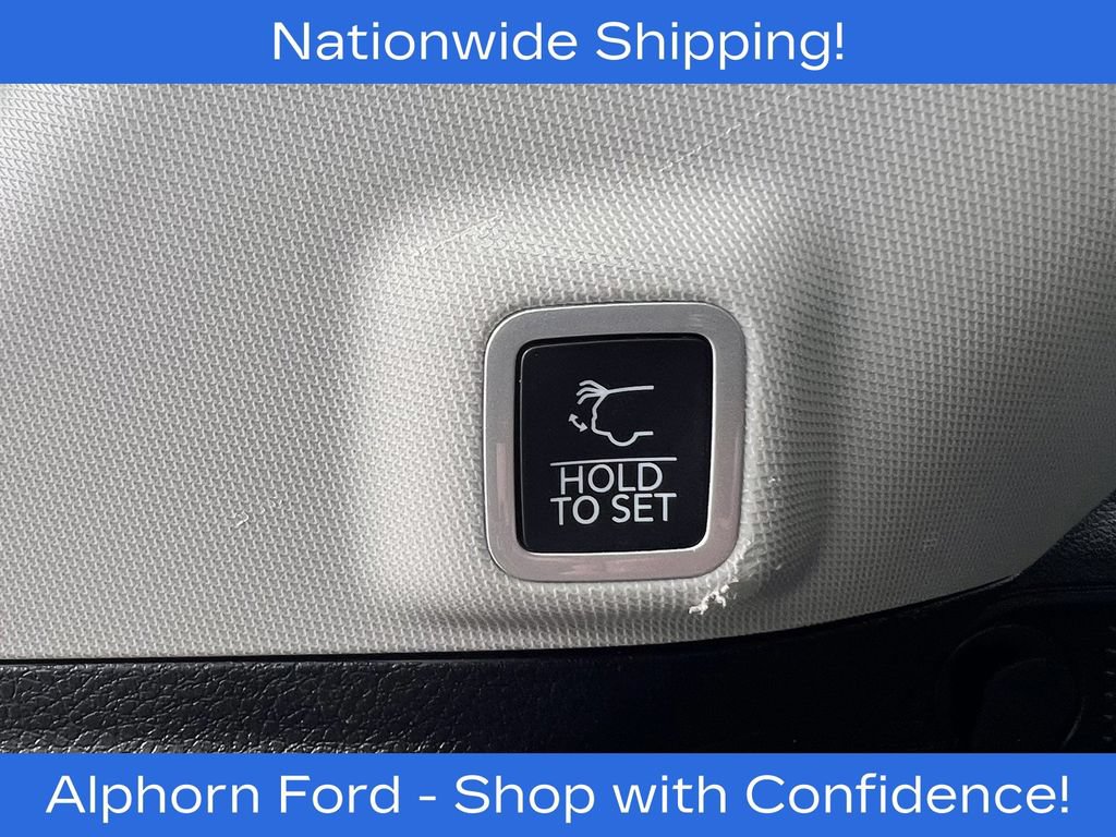 Used 2023 Jeep Grand Cherokee Limited AWD/4WD image 36