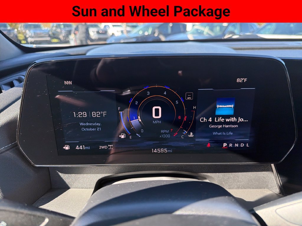 Certified 2025 Chevrolet Traverse LT w/ Sun and Wheel Package AWD/4WD image 18