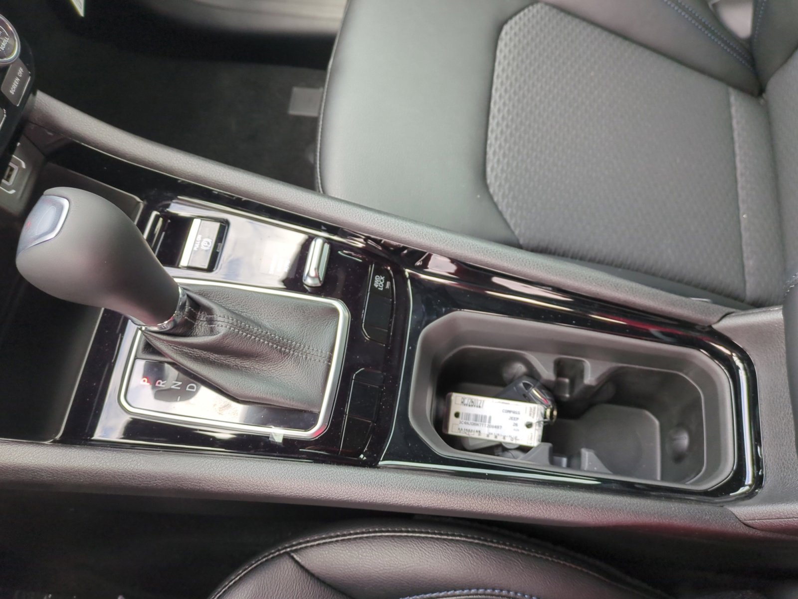 New 2026 Jeep Compass Latitude image 15