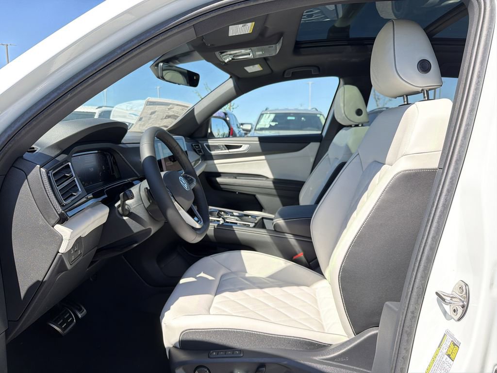 New 2026 Volkswagen Atlas Cross Sport SEL Premium R-Line image 11