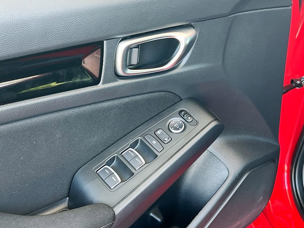 Used 2025 Honda Civic Sport image 17
