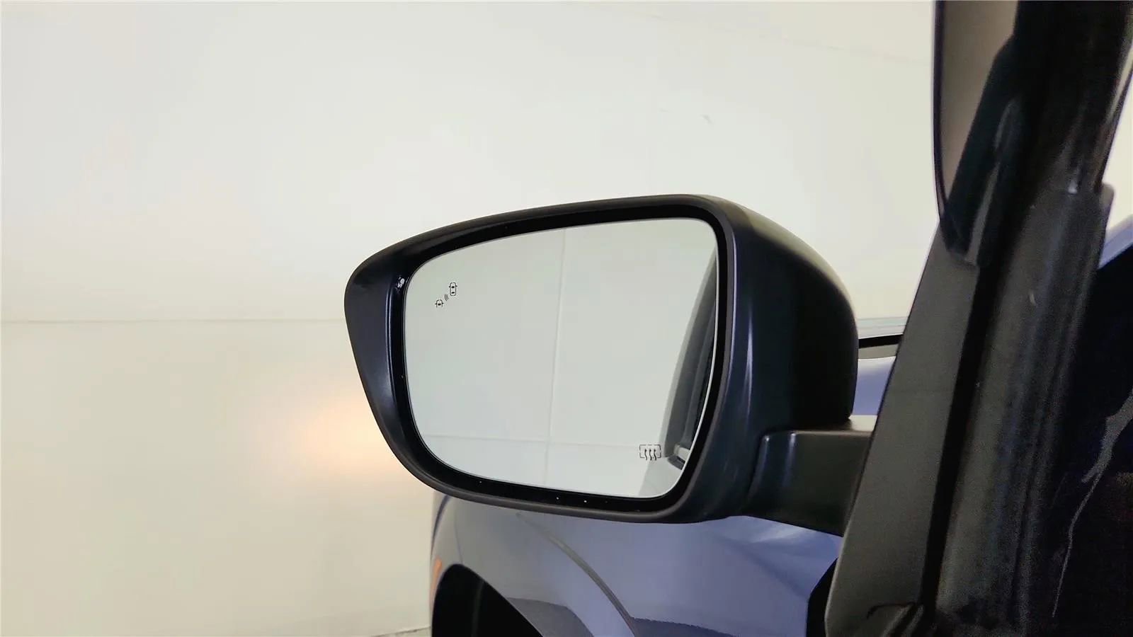 Used 2022 Nissan Frontier SV image 27