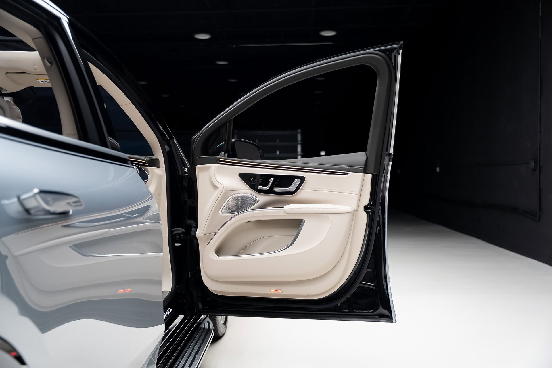 Used 2024 Mercedes-Benz Maybach EQS 680 4MATIC image 60