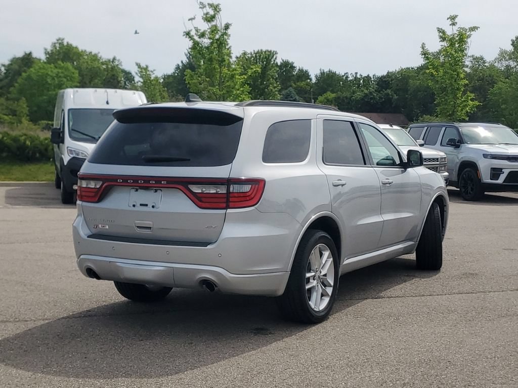 Used 2024 Dodge Durango GT AWD/4WD image 2