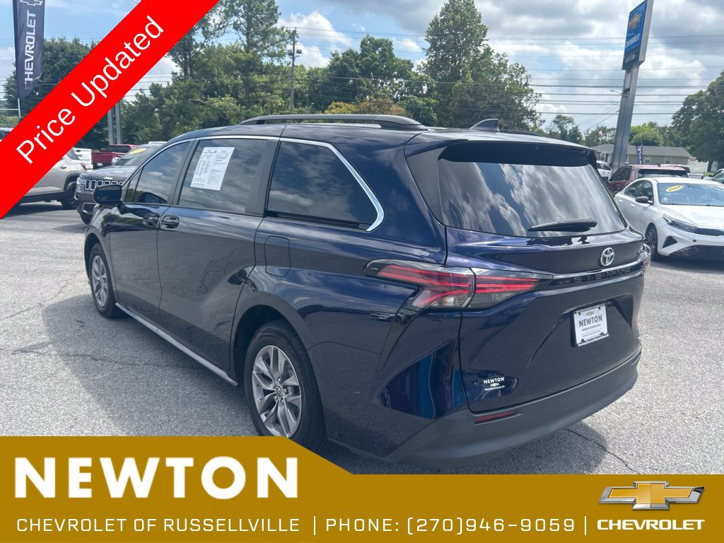 Used 2022 Toyota Sienna LE FWD image 40