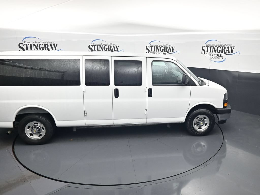 Used 2025 Chevrolet Express 3500 LT w/ LT Preferred Equipment Group RWD image 25