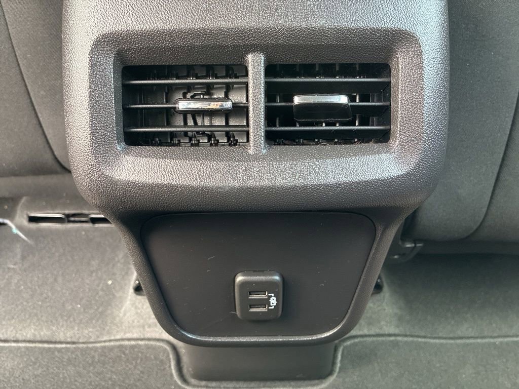 Used 2024 Chevrolet Equinox LS image 24