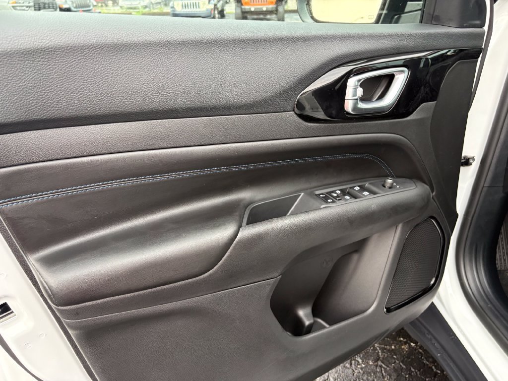New 2026 Jeep Compass Limited AWD/4WD image 13