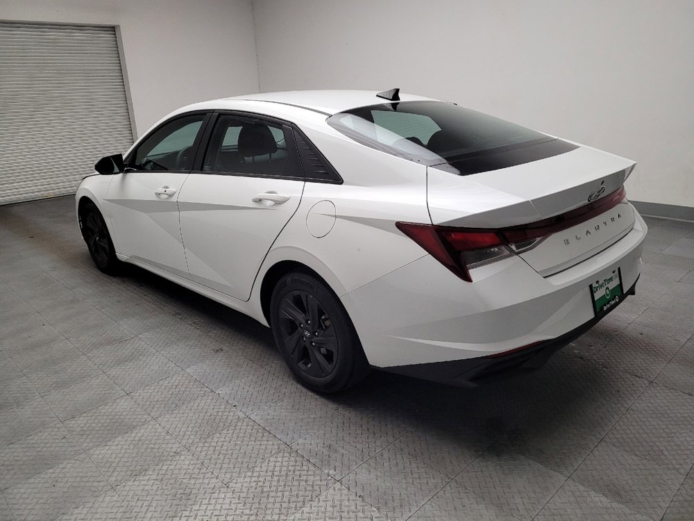 Used 2022 Hyundai Elantra SEL FWD image 5