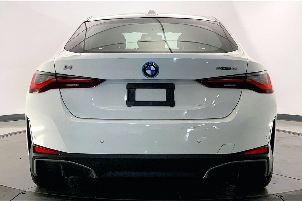 Used 2023 BMW i4 eDrive40 w/ Premium Package RWD image 3