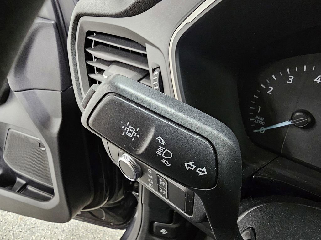 Used 2022 Ford Escape SE FWD image 31