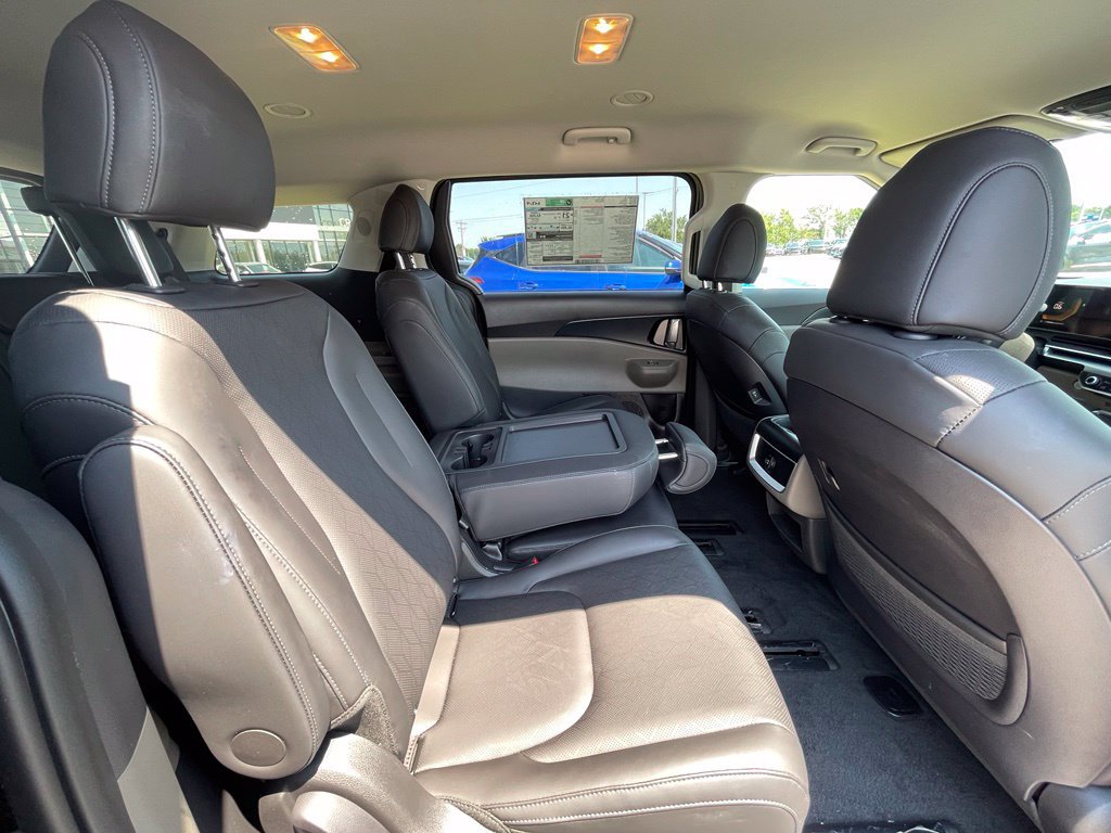 New 2026 Kia Carnival FWD image 29