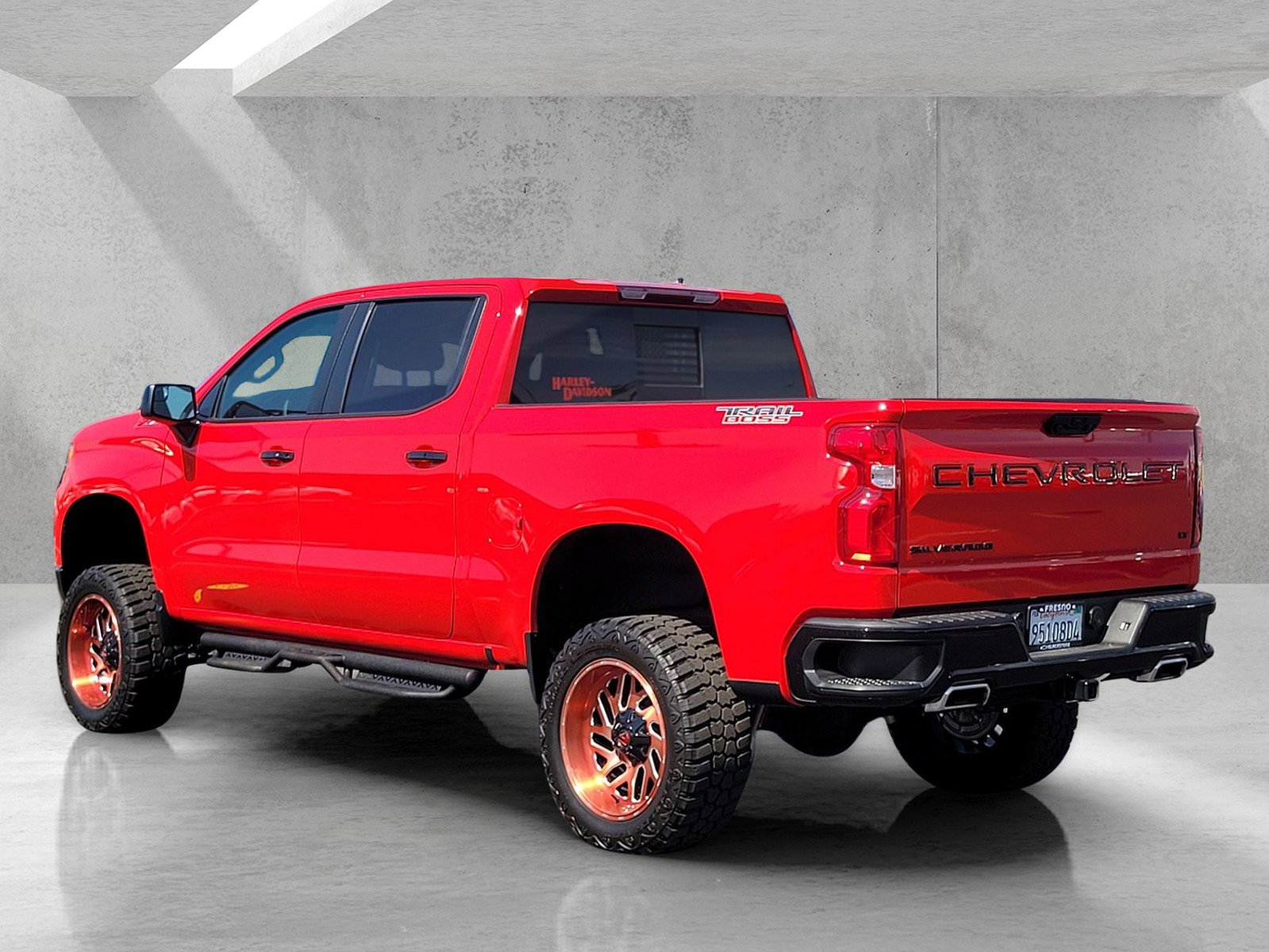 Used 2024 Chevrolet Silverado 1500 LT Trail Boss w/ Convenience Package II image 6