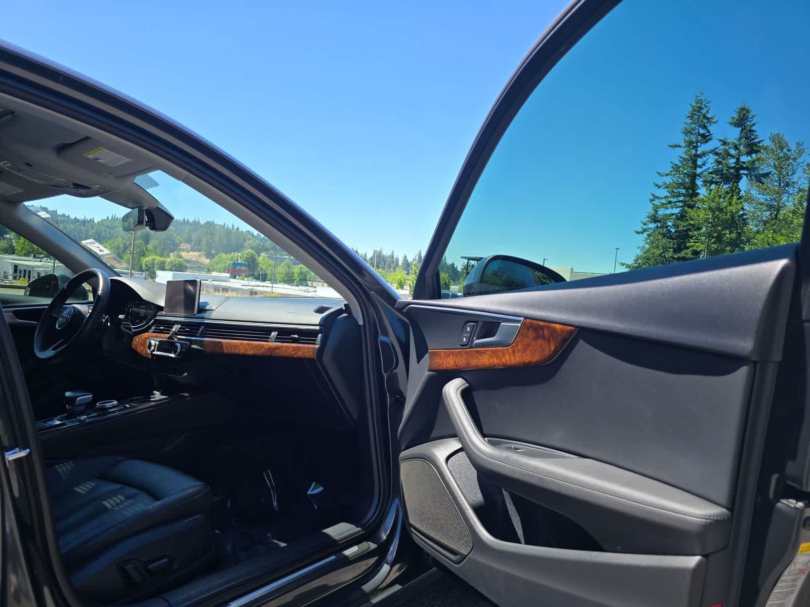 Used 2019 Audi A4 2.0T Premium Plus w/ Premium Plus Package FWD image 16