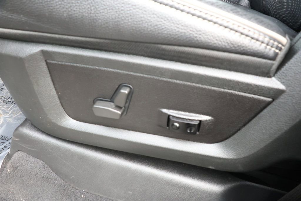 Used 2022 RAM 3500 Limited image 11