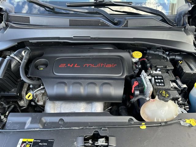 Used 2018 Jeep Compass Latitude w/ Cold Weather Group AWD/4WD image 24