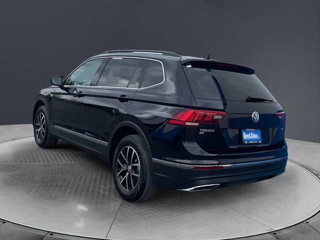 Used 2021 Volkswagen Tiguan SE w/ Panoramic Sunroof Package AWD/4WD image 3