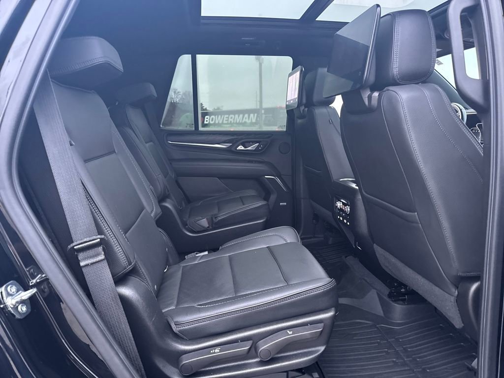 Used 2021 GMC Yukon Denali w/ Denali Premium Package image 13