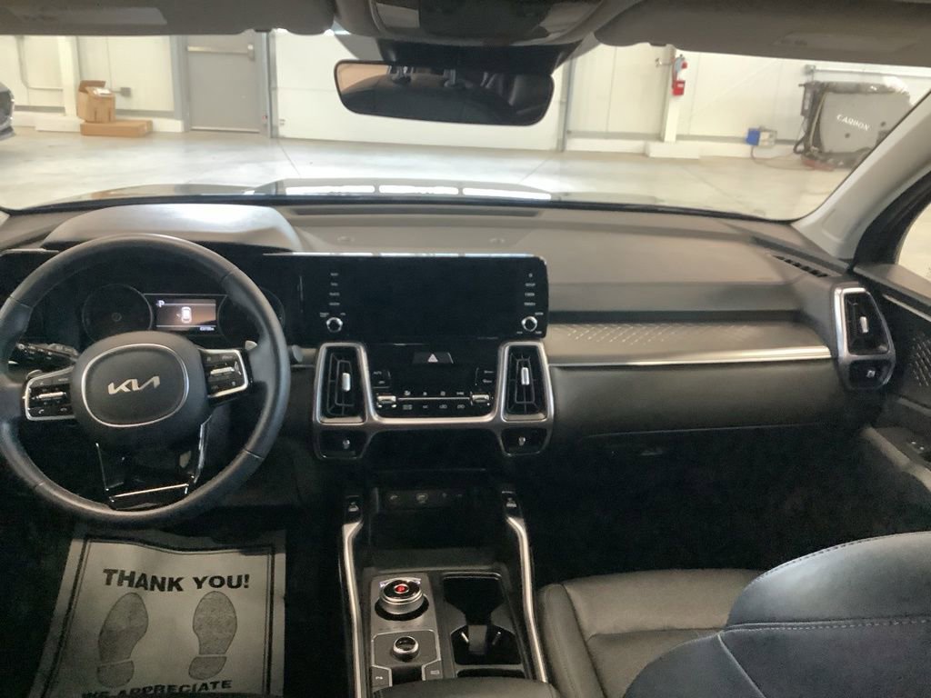 Certified 2023 Kia Sorento EX AWD/4WD image 22