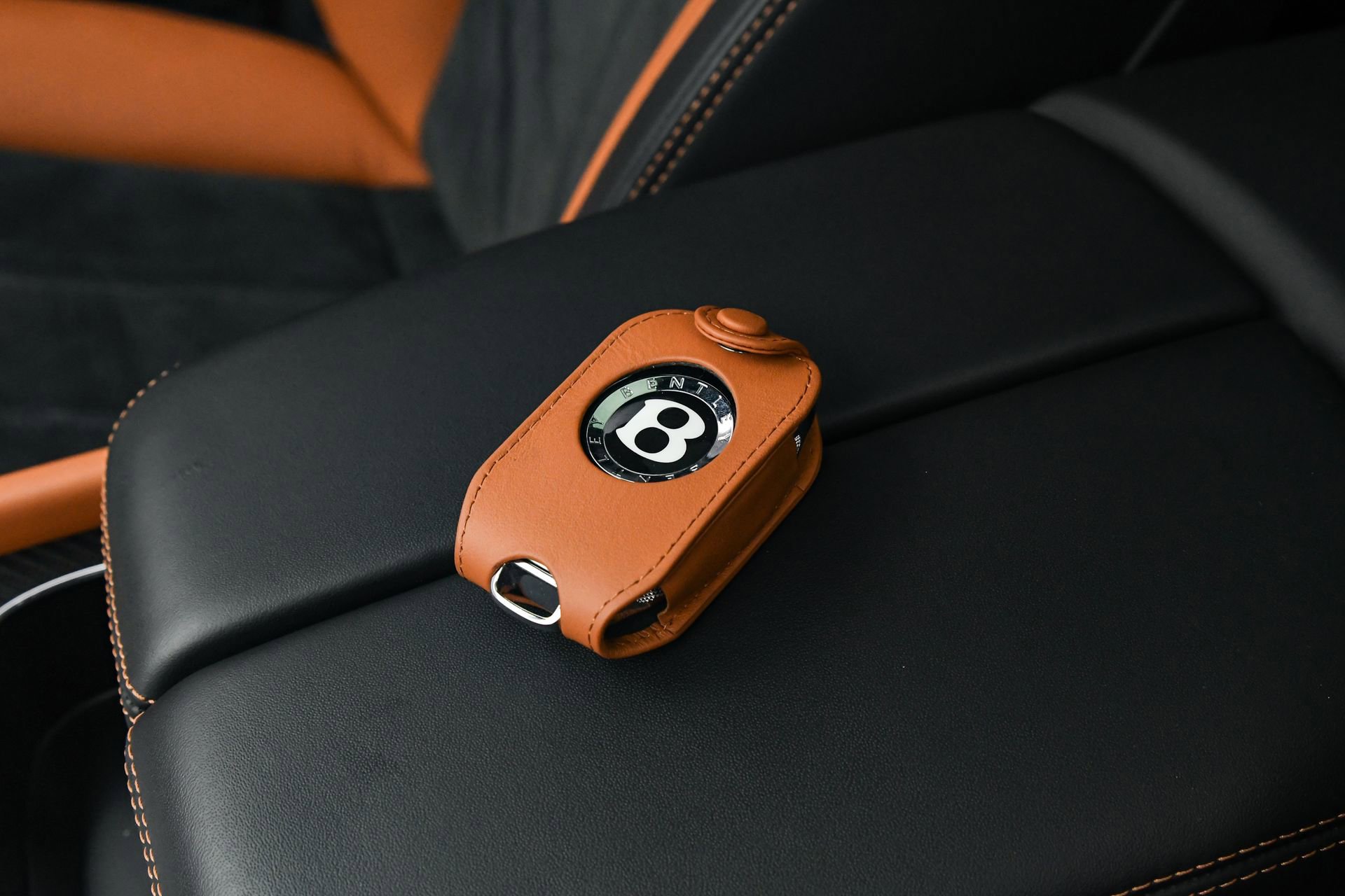 Certified 2022 Bentley Bentayga image 21