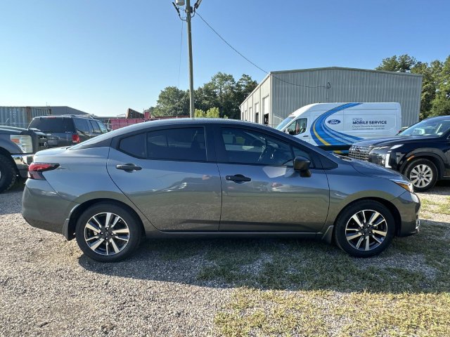Used 2024 Nissan Versa S w/ S Plus Package FWD image 4