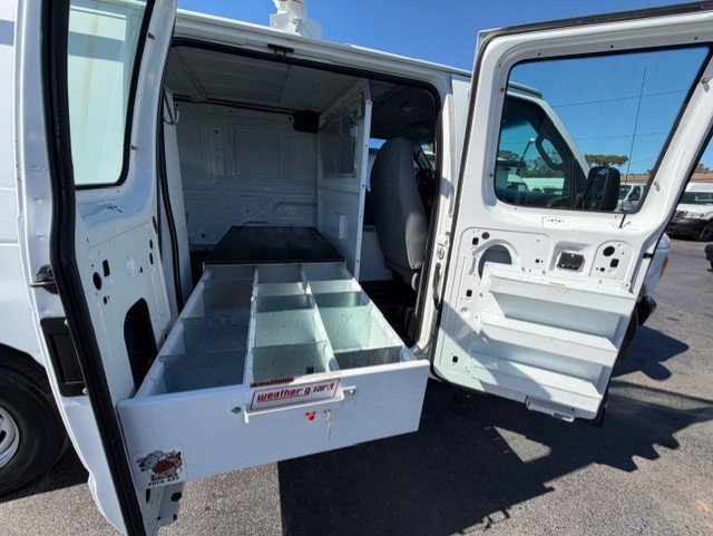 Used 2006 Ford E-150 and Econoline 150 RWD image 16