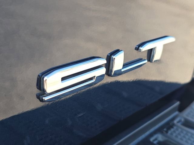 Used 2023 GMC Sierra 1500 SLT w/ SLT Premium Package image 11