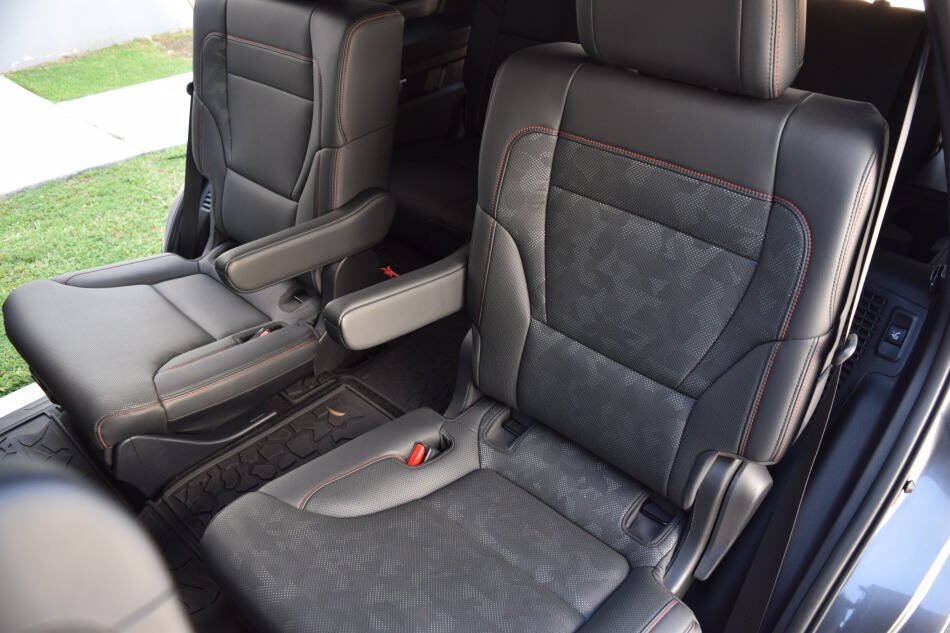 Used 2025 Toyota Sequoia TRD Pro AWD/4WD image 40