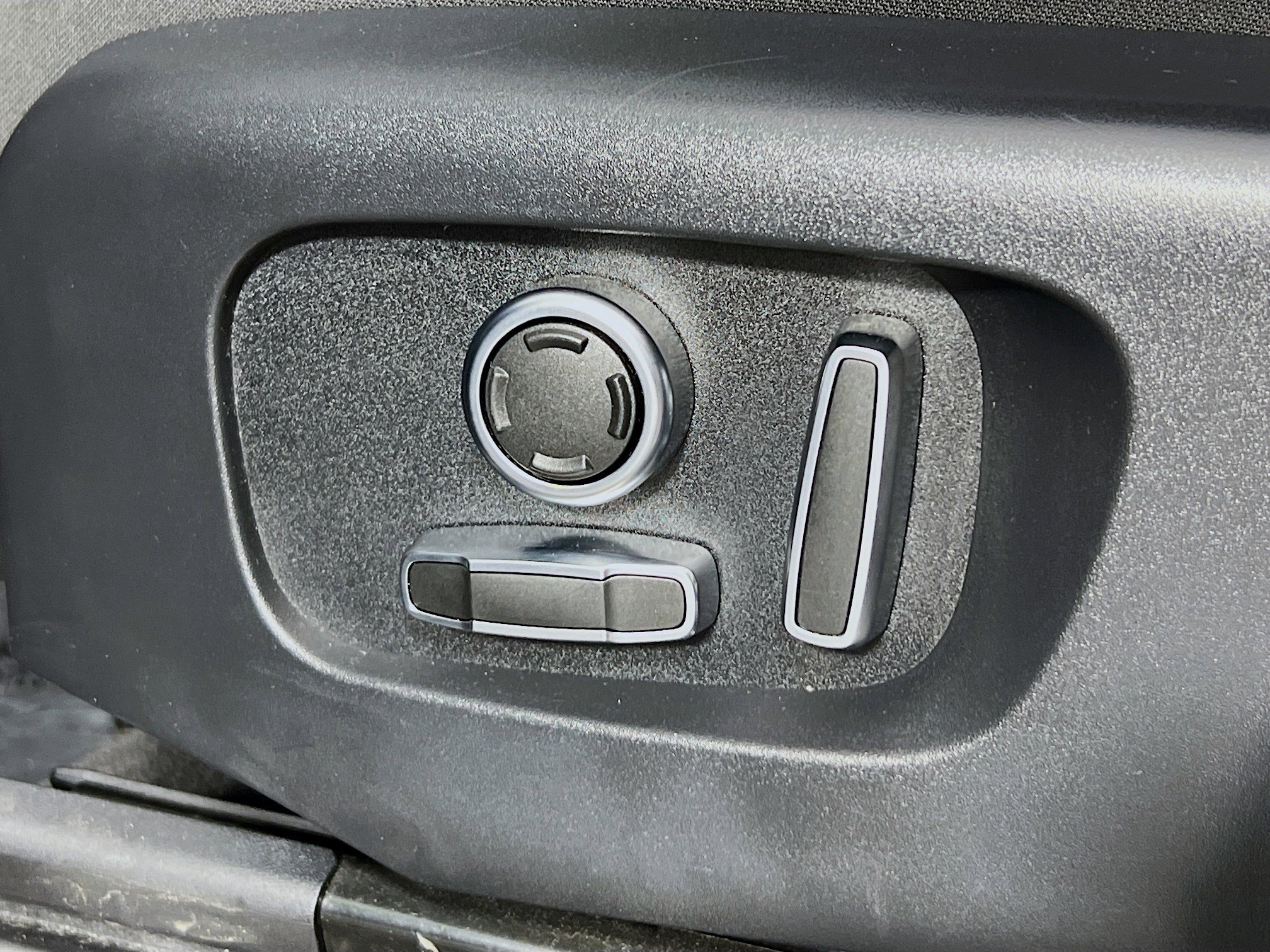 Used 2022 Land Rover Discovery Sport S R-Dynamic image 4