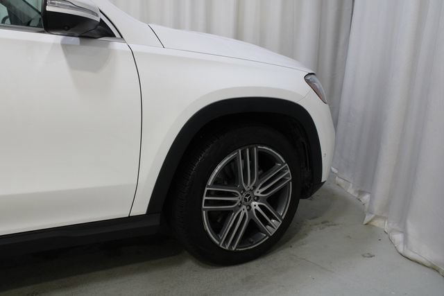 Used 2024 Mercedes-Benz GLS 450 4MATIC image 29