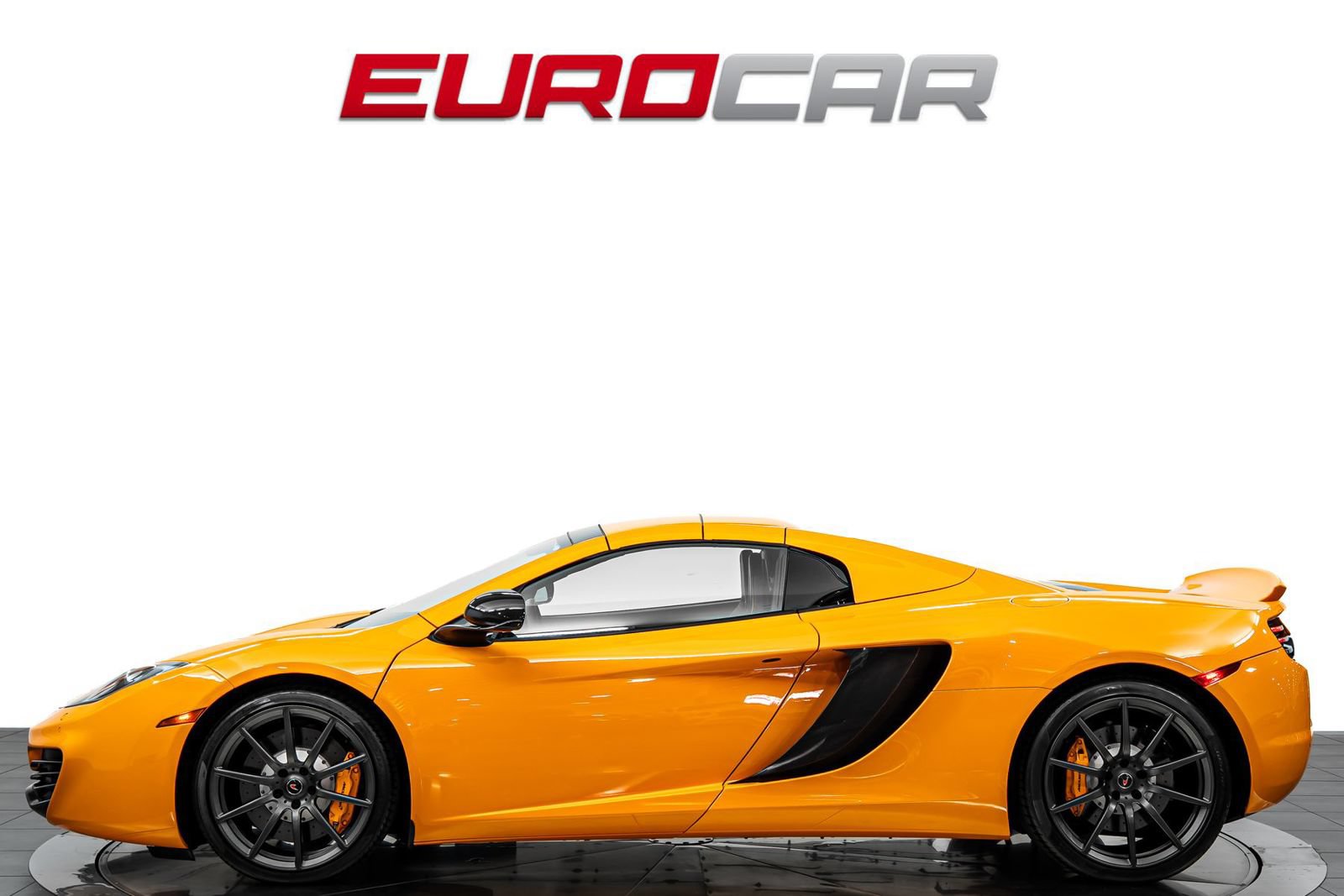 Used 2013 McLaren MP4-12C Spider RWD image 3