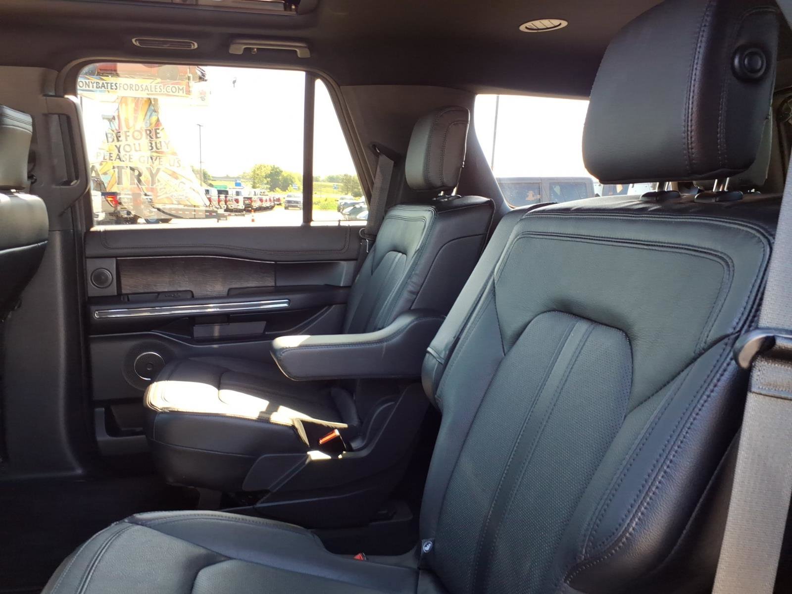 Certified 2019 Ford Expedition Limited w/ Equipment Group 301A AWD/4WD image 14