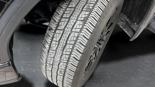 Used 2024 GMC Sierra 1500 Elevation w/ LPO, Elevation Black Package image 29