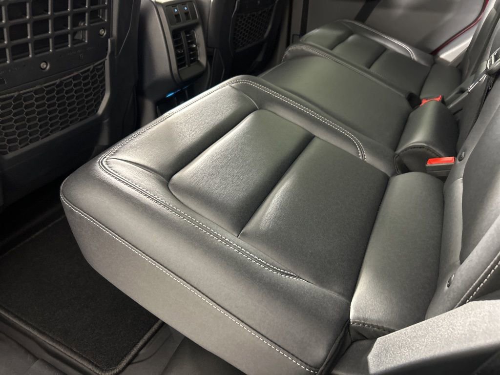 Used 2025 Ford Bronco Badlands image 36